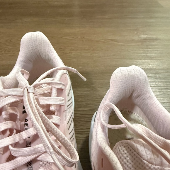 Salomon aero blaze Women's Light Pink Athletic Shoes - Picture 7 of 9